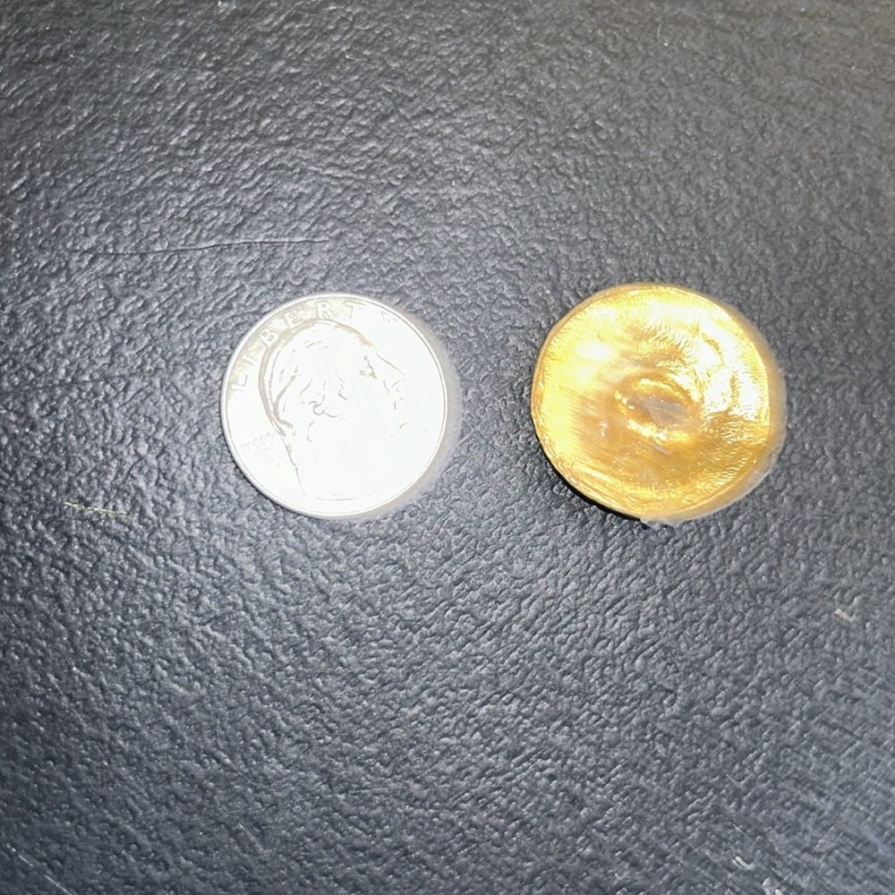 Medusa Button - image 4